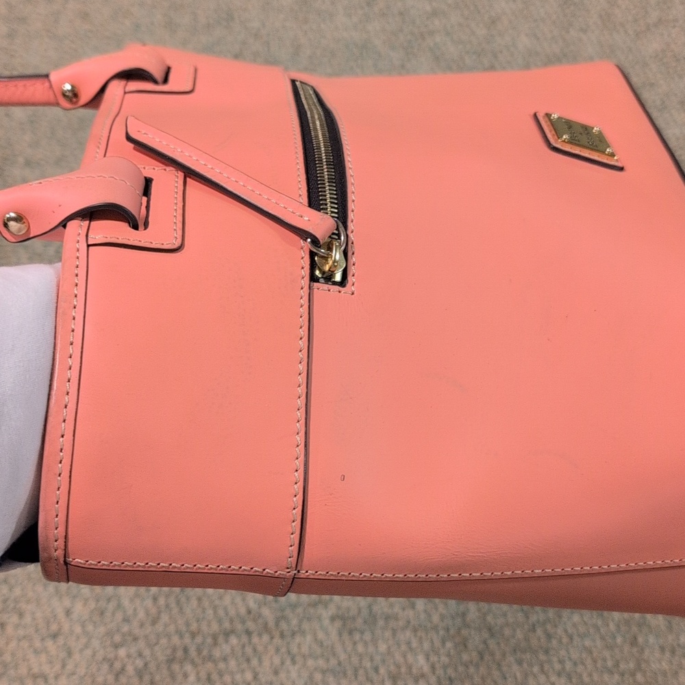 Dooney & Bourke Coral Leather Shoulder Bag. EUC - Picture 11 of 13
